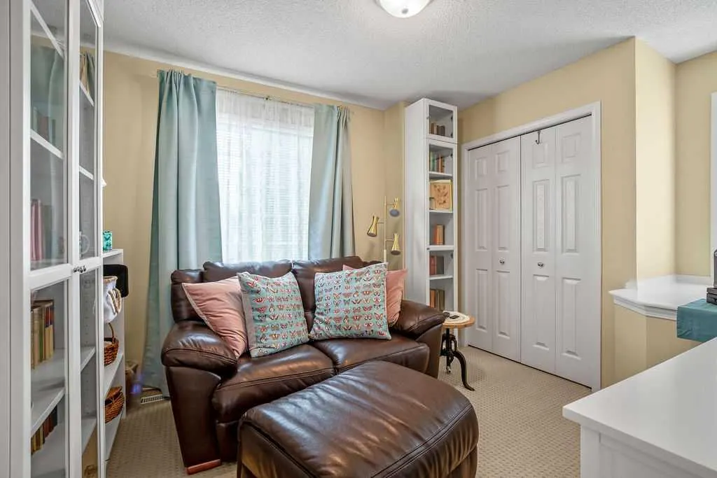 85 Bridleridge Road SW