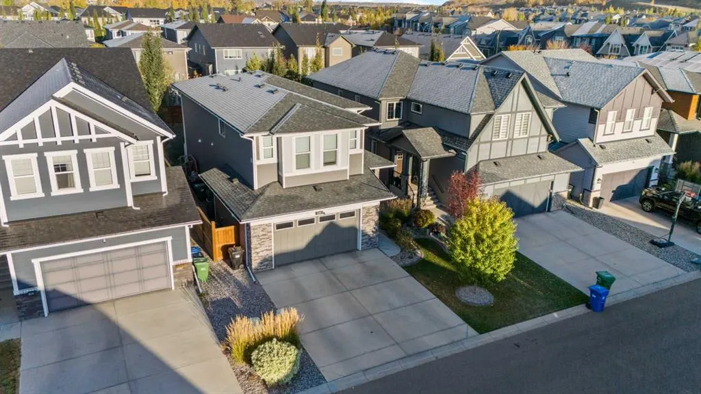 240 Cranbrook Circle SE