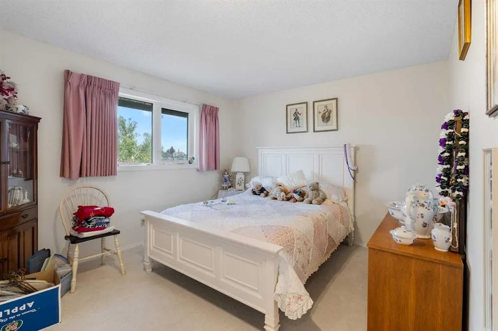 224 Douglas Woods Point SE