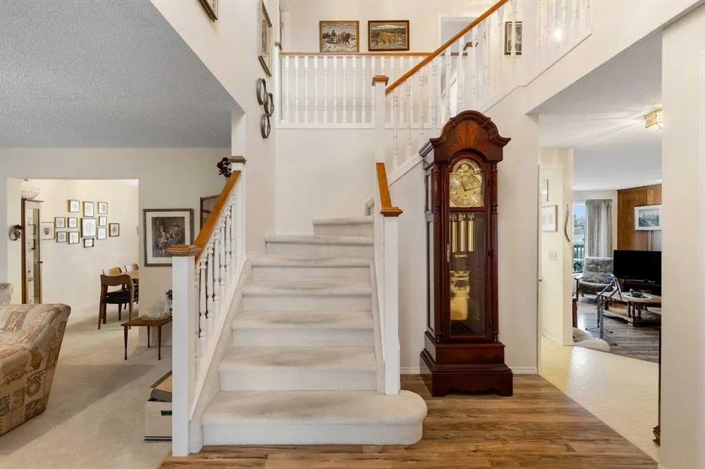 224 Douglas Woods Point SE