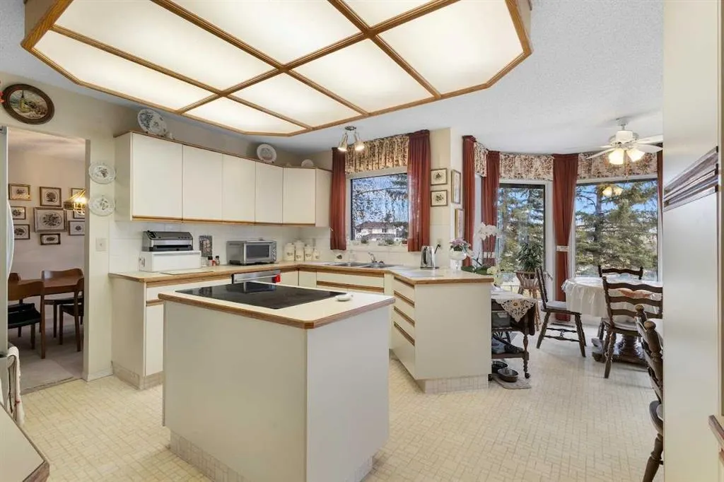 224 Douglas Woods Point SE