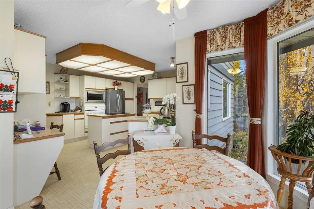 224 Douglas Woods Point SE