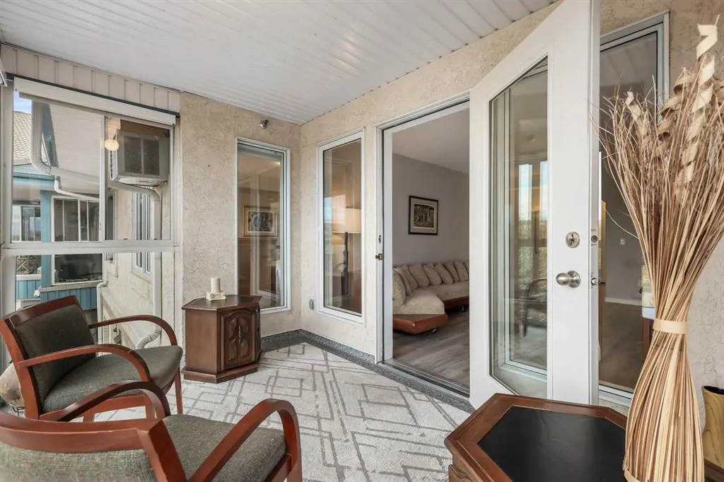 7239 Sierra Morena Boulevard SW, #404