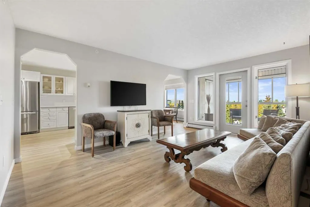 7239 Sierra Morena Boulevard SW, #404