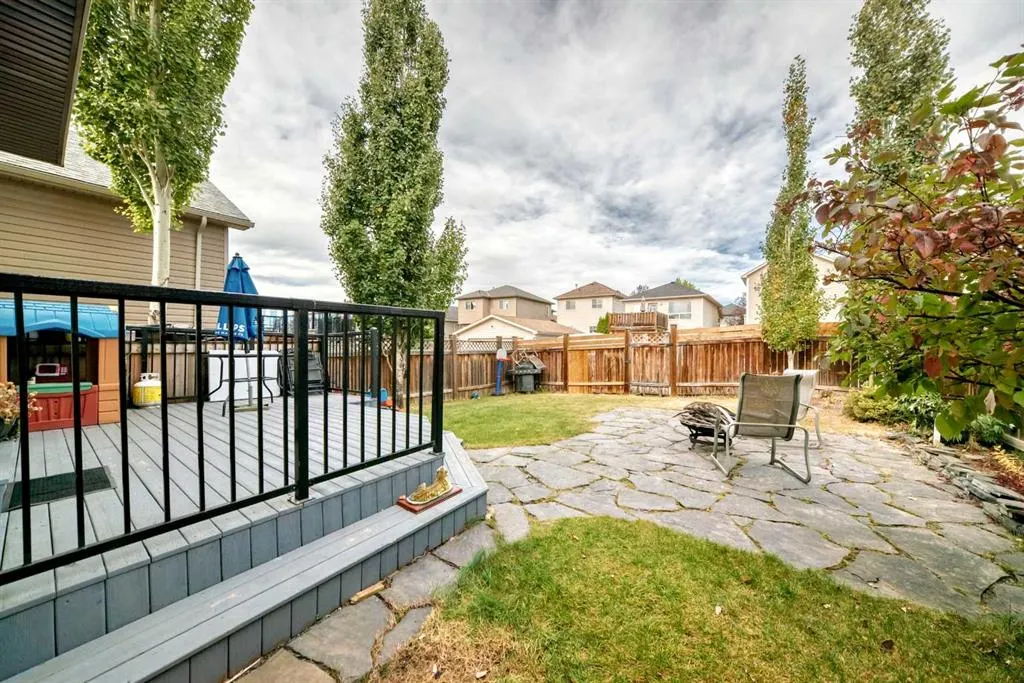 127 Covepark Green NE