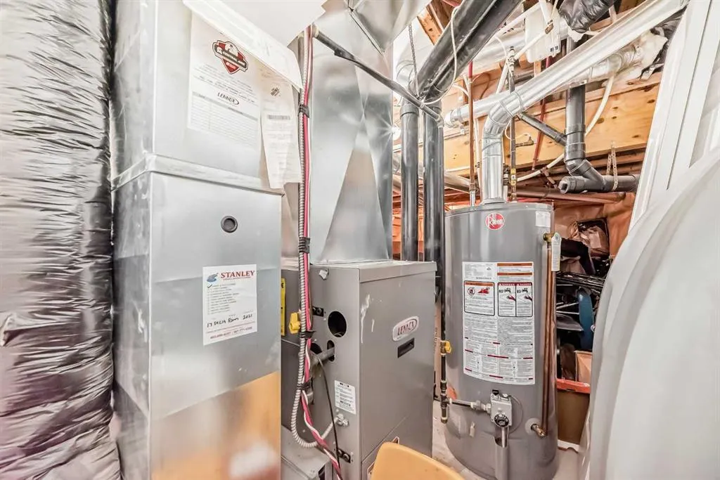 127 Covepark Green NE