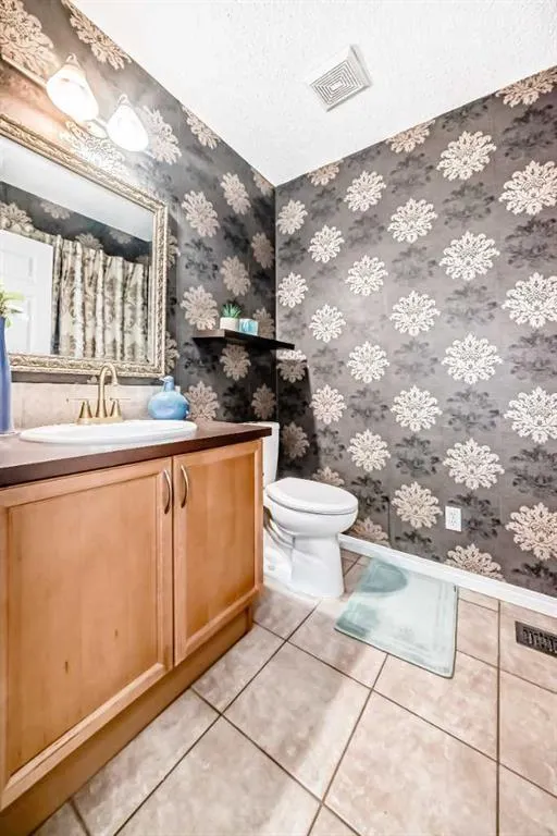 127 Covepark Green NE