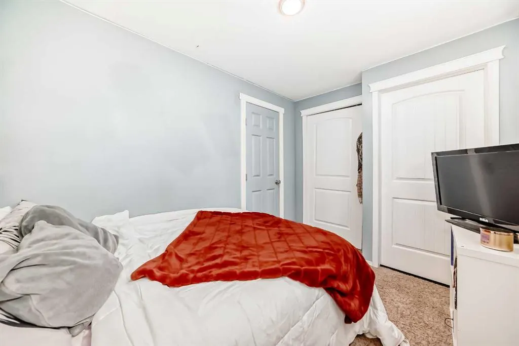 127 Covepark Green NE