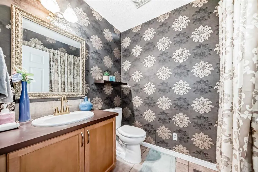 127 Covepark Green NE