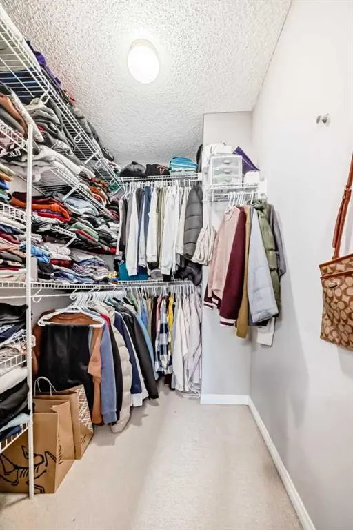 127 Covepark Green NE