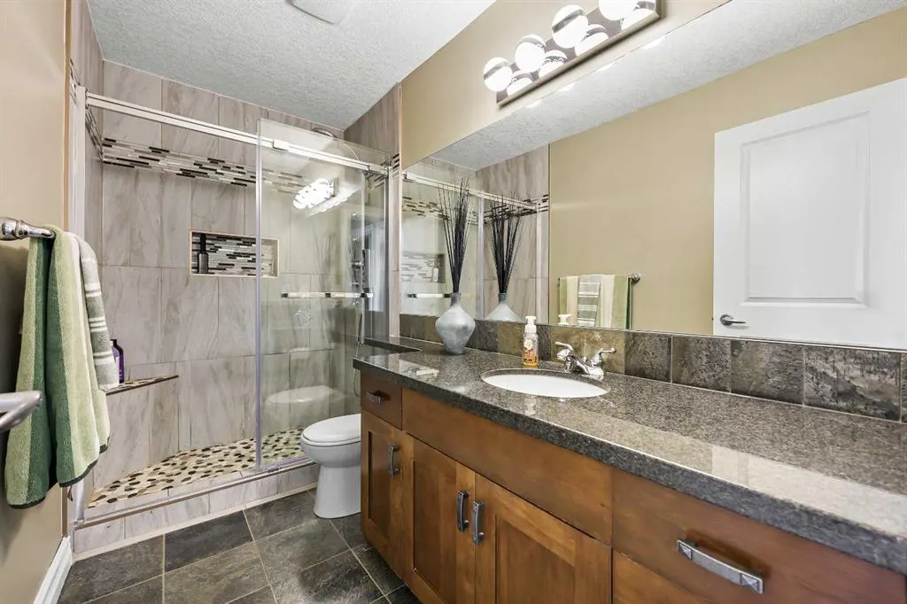 5619 Coach Hill Road SW