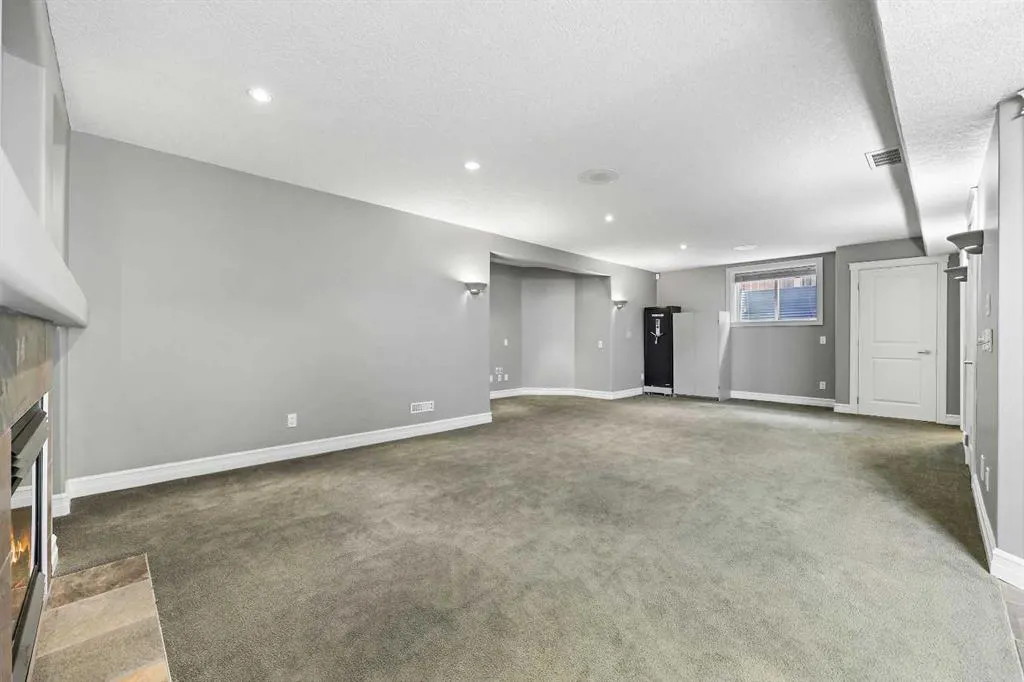 5619 Coach Hill Road SW