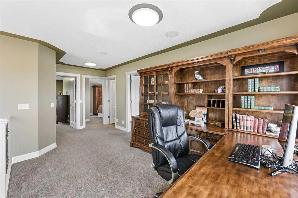 5619 Coach Hill Road SW