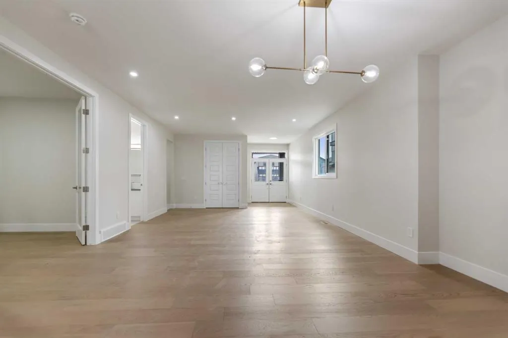 288 Savanna Drive NE