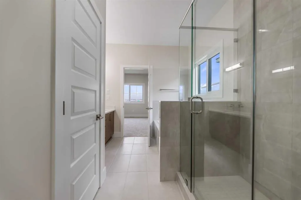 288 Savanna Drive NE