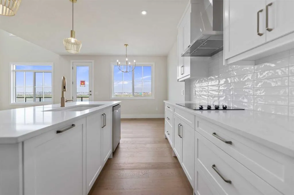 288 Savanna Drive NE