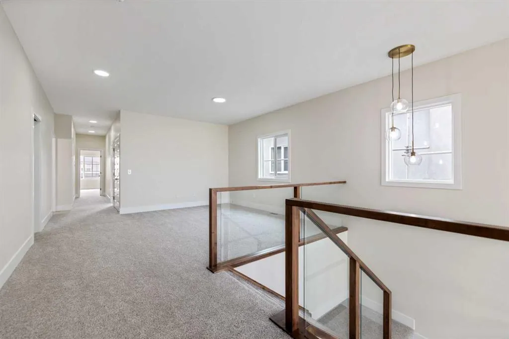 288 Savanna Drive NE