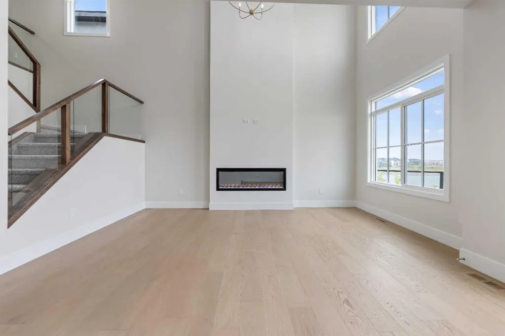 288 Savanna Drive NE