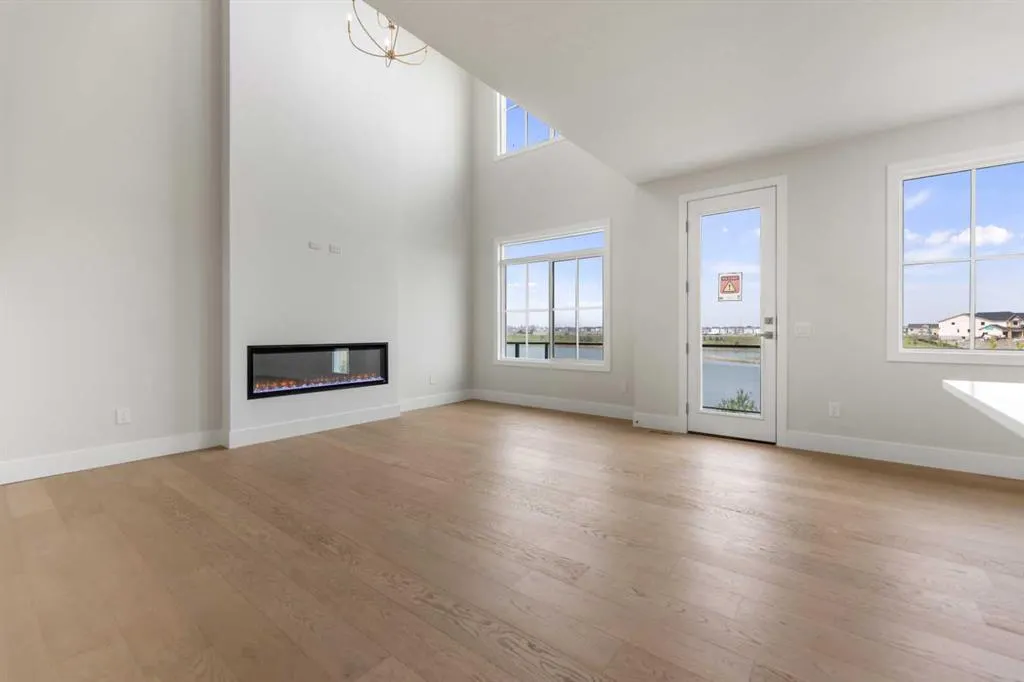 288 Savanna Drive NE