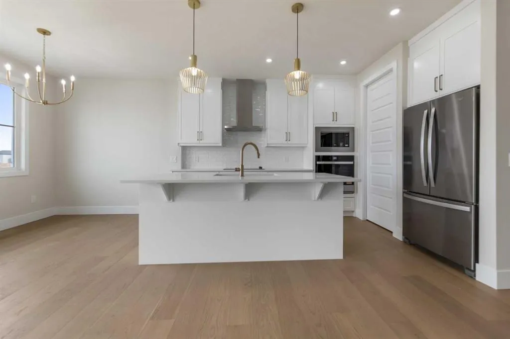 288 Savanna Drive NE