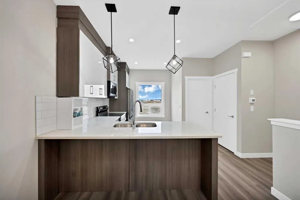 612 Red Sky Villas NE