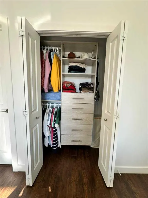 607 17 Avenue NW, #205