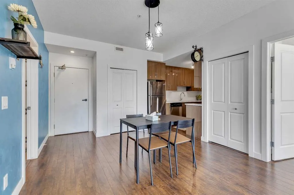 607 17 Avenue NW, #205