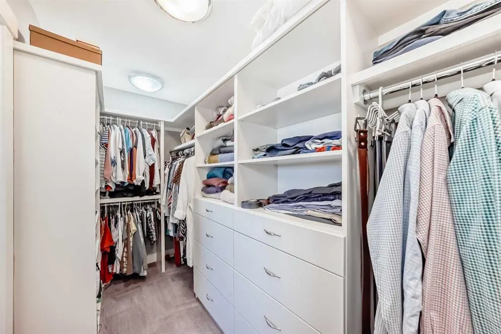 413 25 Avenue NE, #2