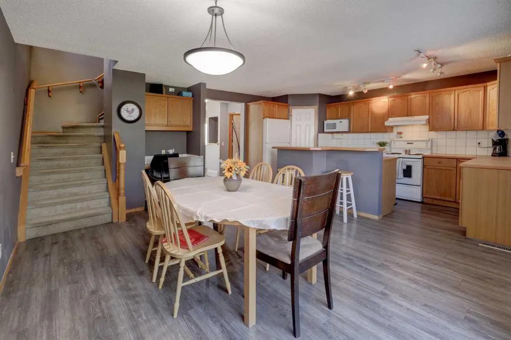 67 Tarington Road NE