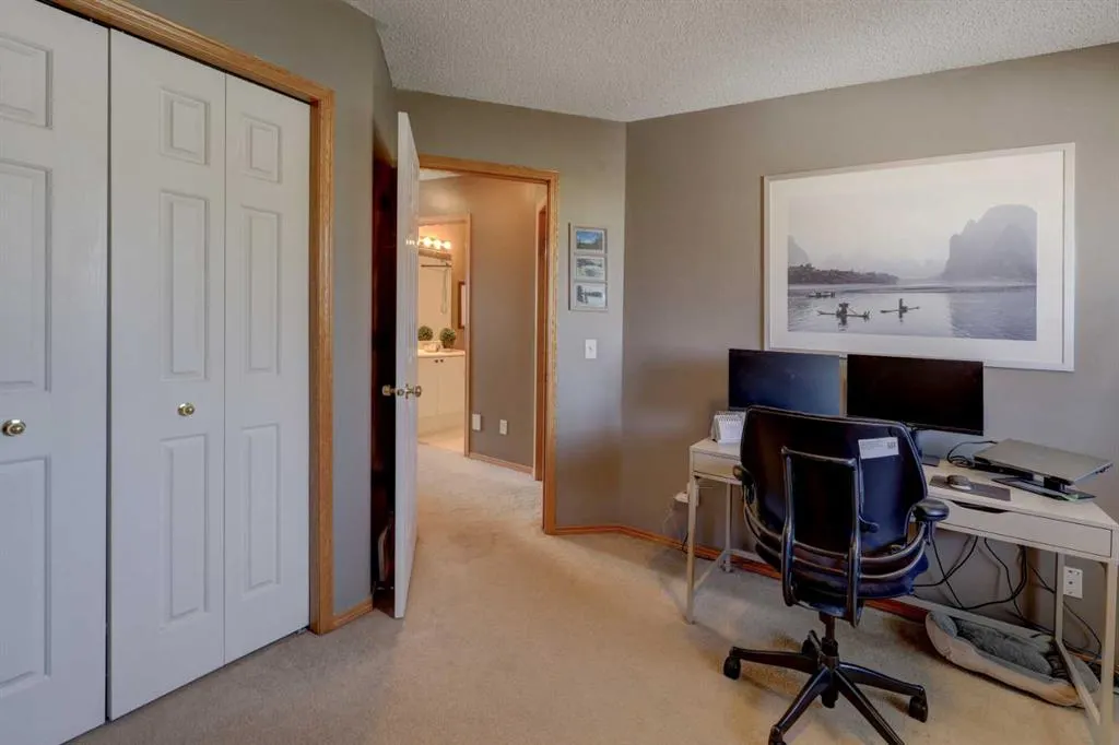 67 Tarington Road NE