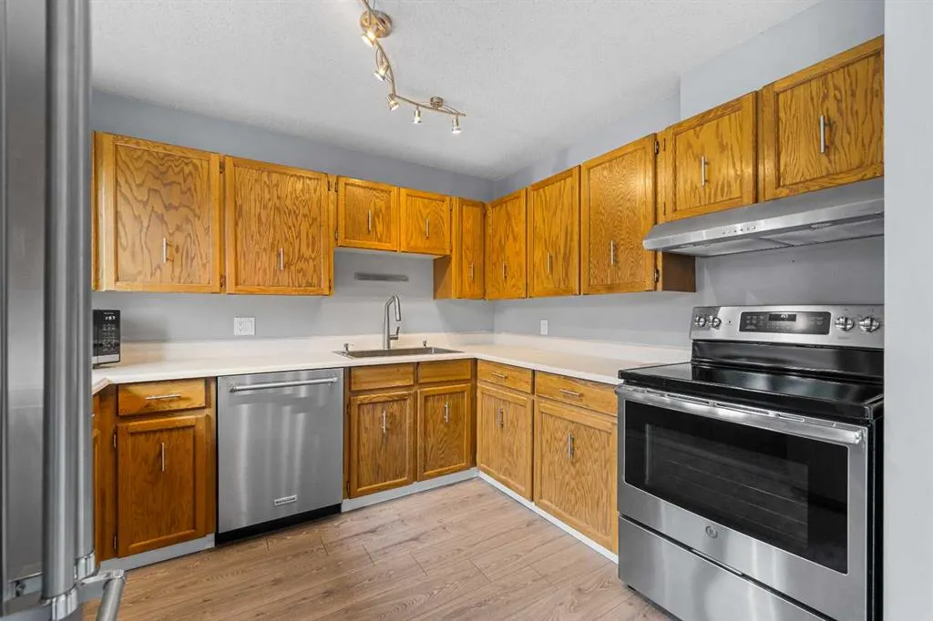 23 Glamis Drive SW, #43