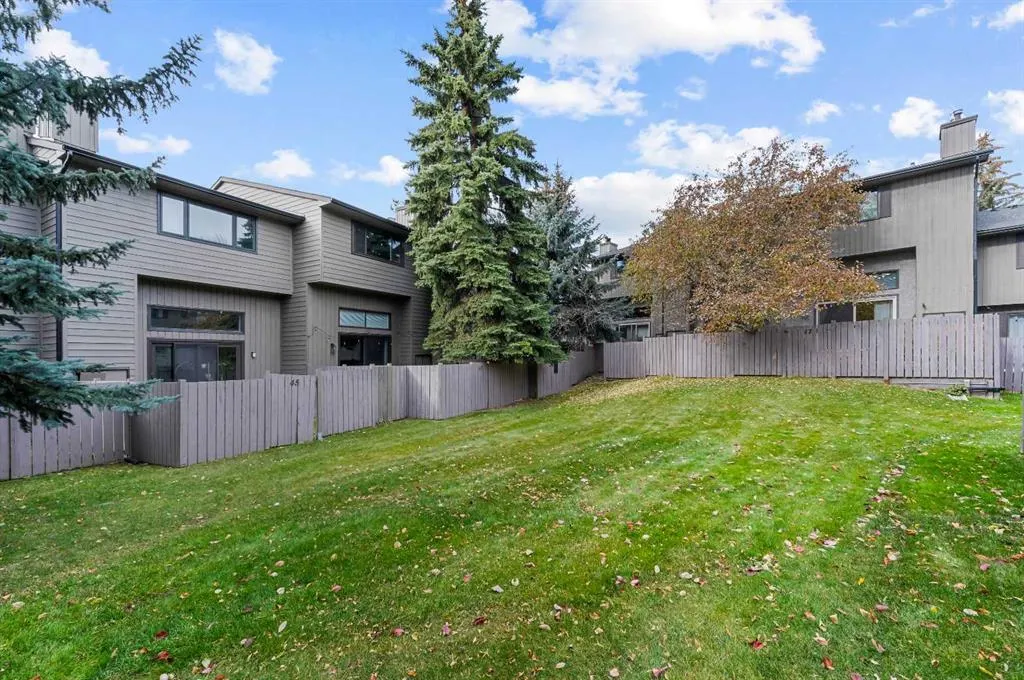 23 Glamis Drive SW, #43