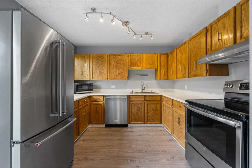 23 Glamis Drive SW, #43