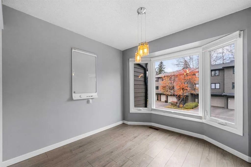 23 Glamis Drive SW, #43