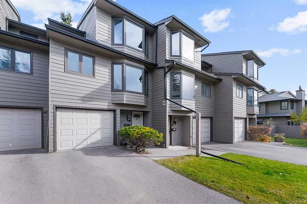 23 Glamis Drive SW, #43