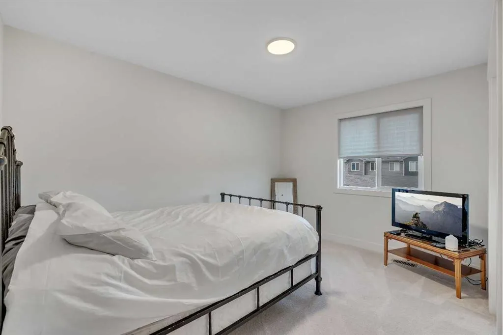 941 Cobblemore Common SW