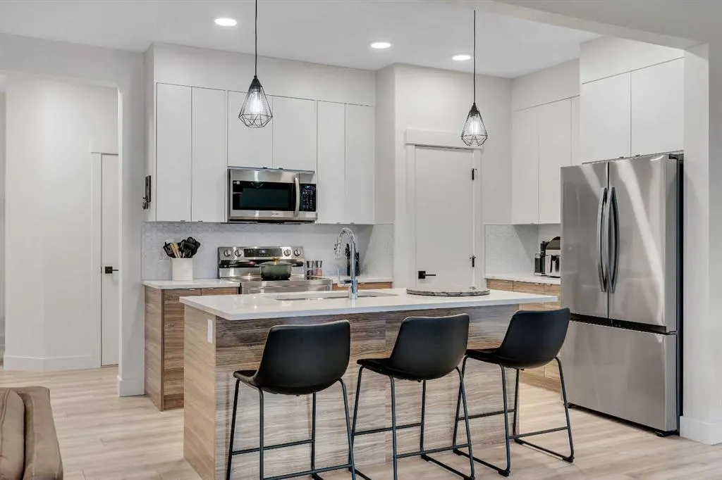 941 Cobblemore Common SW