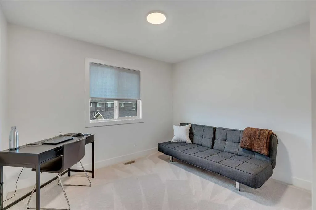 941 Cobblemore Common SW