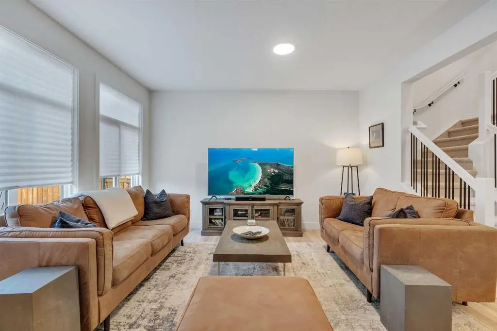 941 Cobblemore Common SW