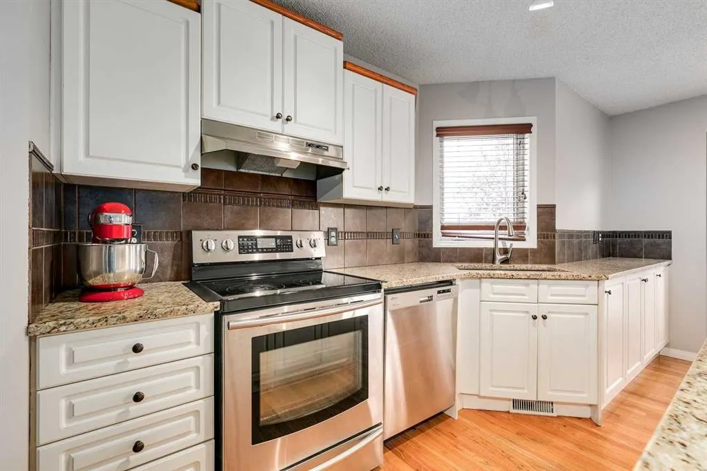 29 Douglas Woods Gardens SE