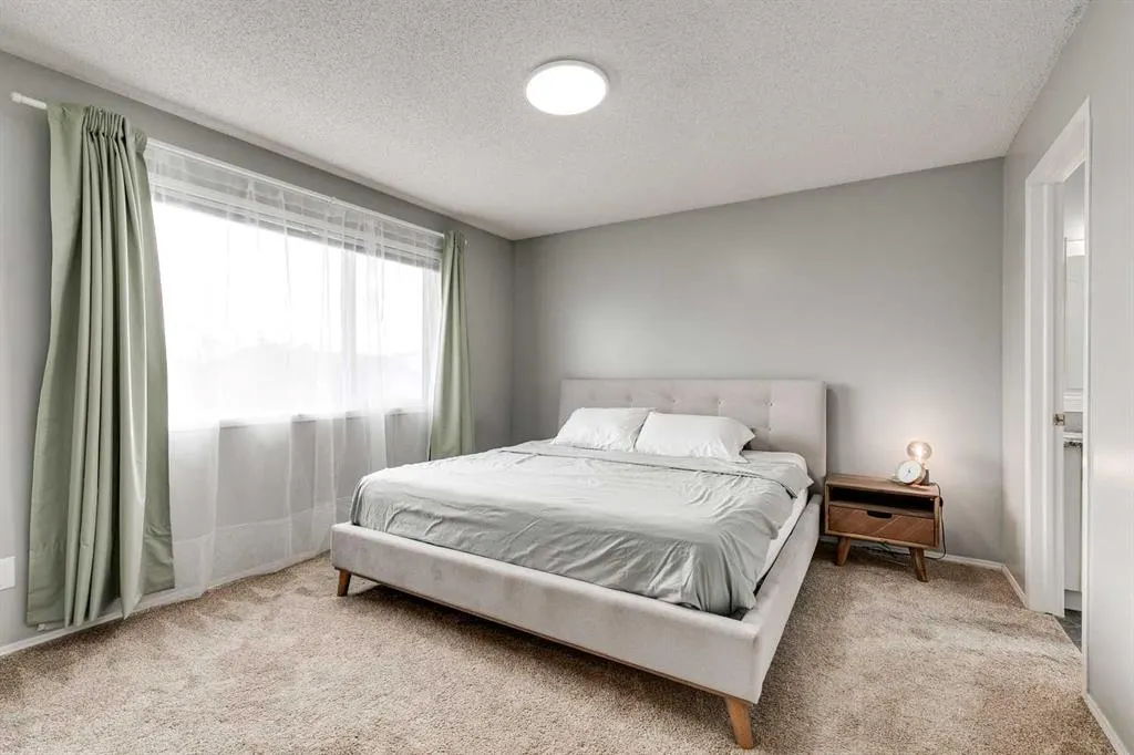 29 Douglas Woods Gardens SE