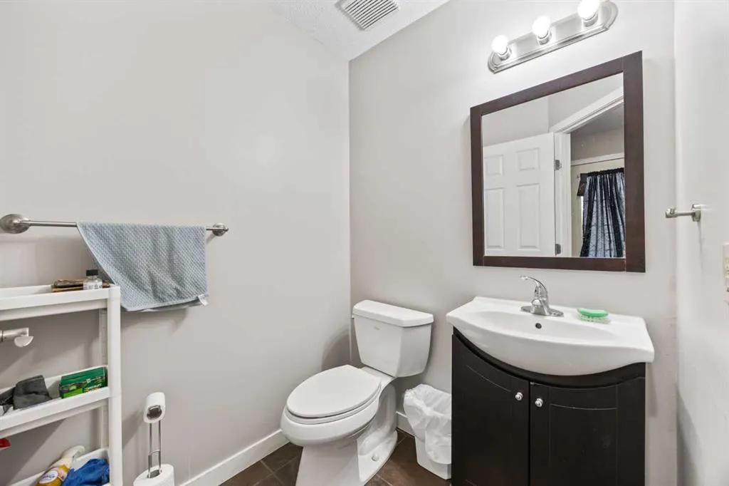 502 Signal Hill Green SW