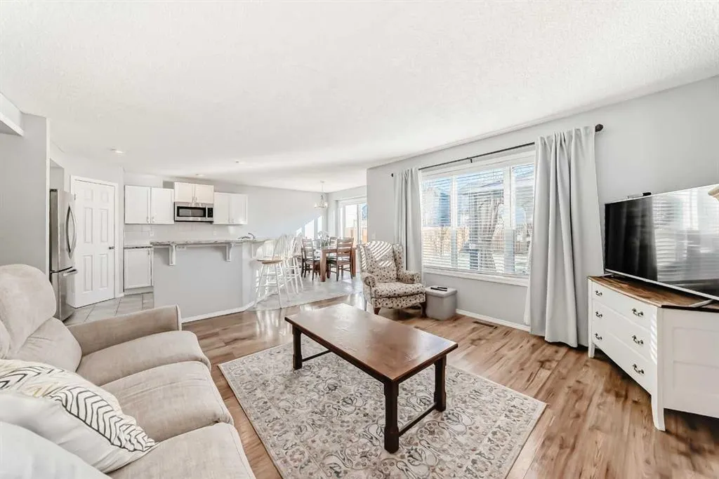 344 Copperfield Boulevard SE