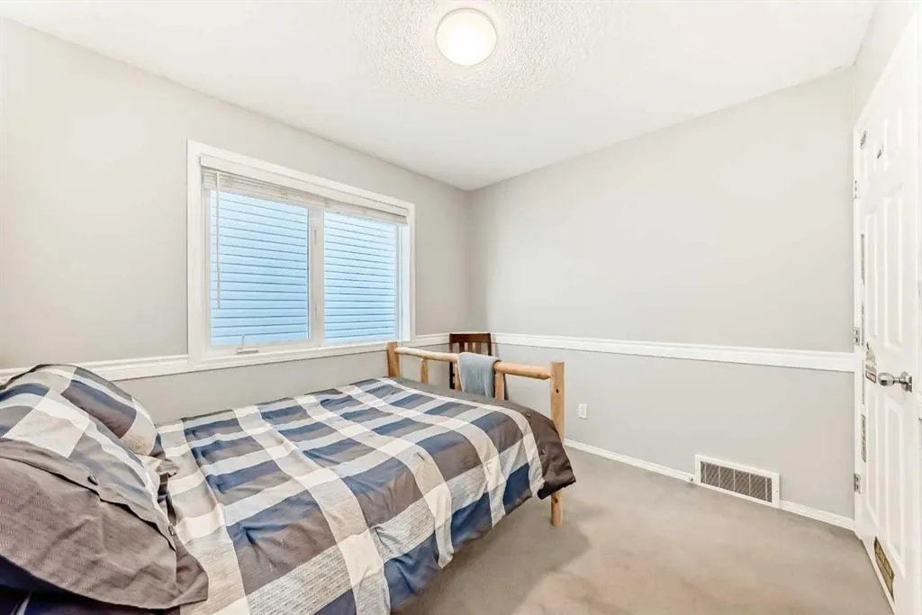 344 Copperfield Boulevard SE