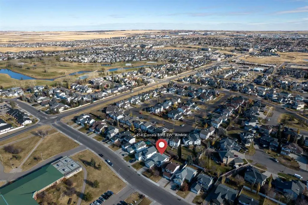 214 Canals Boulevard SW