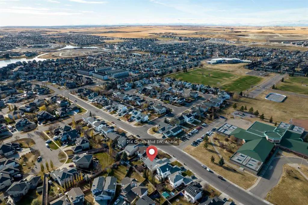 214 Canals Boulevard SW