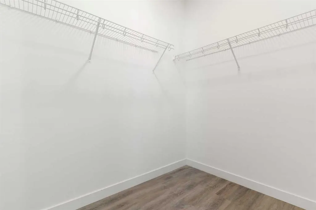 24 Rivercrest Drive, #605