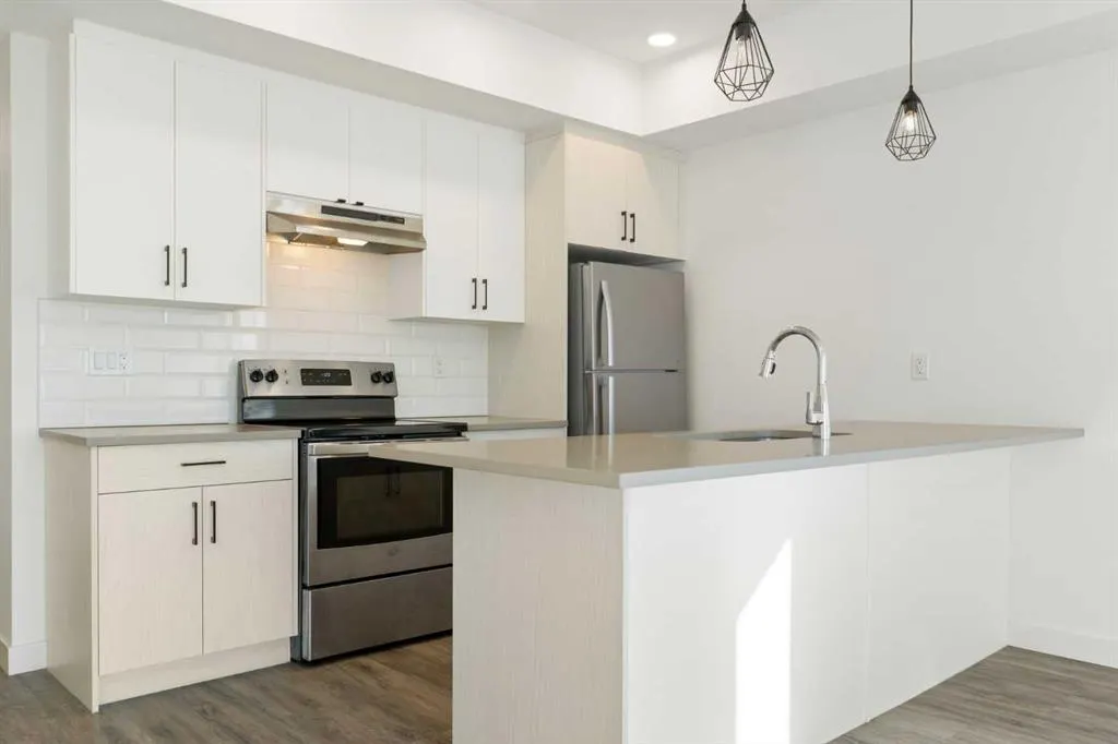 24 Rivercrest Drive, #605