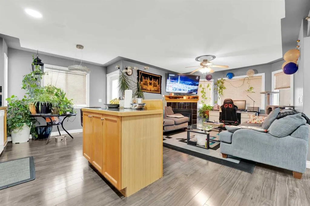 185 Tarawood Place NE