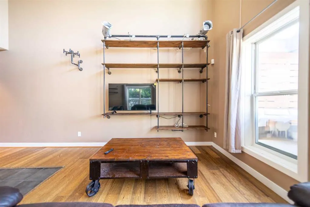 1505 27 Avenue SW, #102